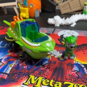 Paw Patrol sea Pup Rocky Green Rescue Vehicle with Figure